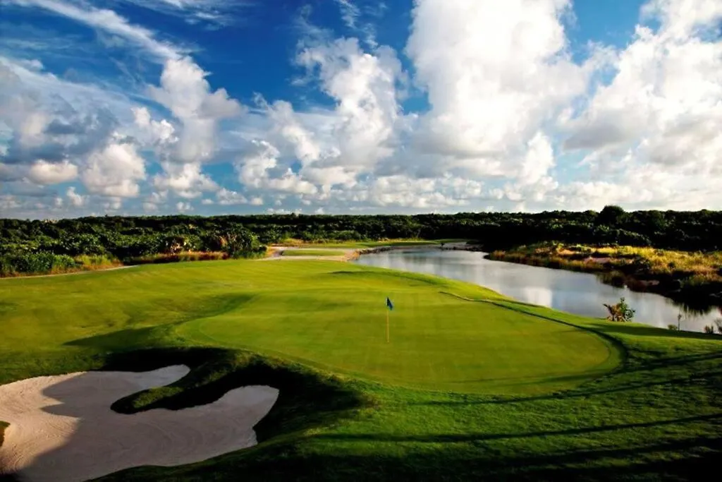 Beach, Golf, Casino & Infinity Pool Condo In Hard Rock, Punta Cana Area, Cana Rock Star