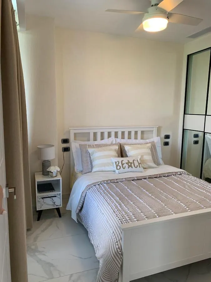Beach, Golf, Casino & Infinity Pool Condo In Hard Rock, Punta Cana Area, Cana Rock Star